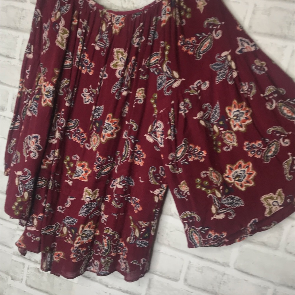 Abercrombie and Fitch Red Paisley Bell Sleeve Top - Picture 3 of 7